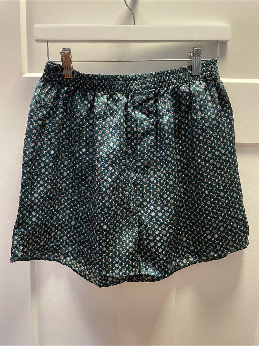 Unisex Emerald Green 100% Silk Boxer Shorts. Size M.